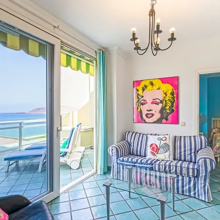 Apartamento ático En Primera Linea Canteras