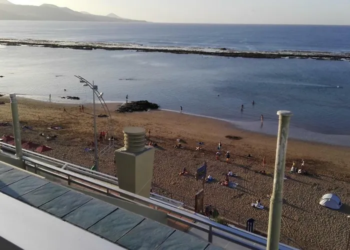 Apartamento ático En Primera Linea Canteras *